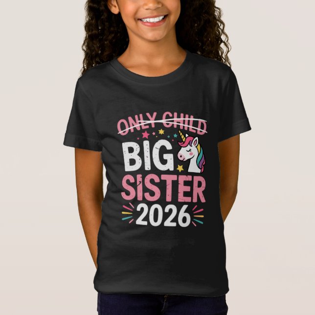 Enda barn överstruket stor syster 2026 graviditet t shirt (Framsida)