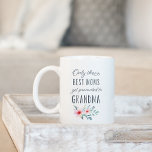 Endast bästa Mammorna befordras till mormor Kaffemugg<br><div class="desc">Bara det bästa mammor befordras till mormor! Vår söt blommigt citerar mugg har den söta stämningen i handskriven stil typografi,  som är försedd med en spray av blommor med  vattenfärger i rosa. En underbar gåva till nya mormödrar eller Mors dag.</div>