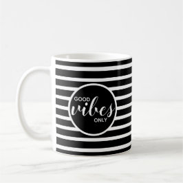 Endast bra vibrationer svart-vit typografi-citat kaffemugg