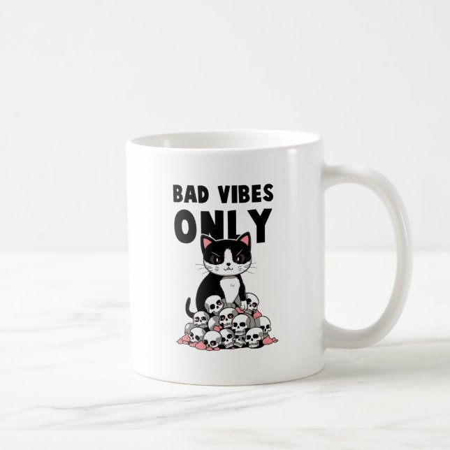 Endast dåliga vibes - Katt & Döskallar Kaffemugg (Höger)