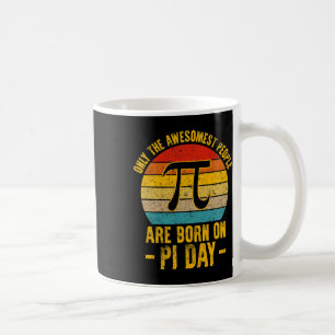 Endast de västligaste människorna föds på Pi Day M Kaffemugg