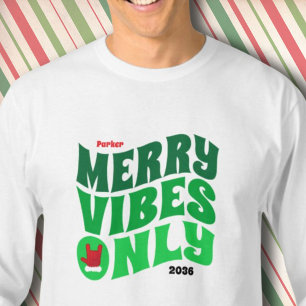 Endast Merry Vibes Grönt Årets matchande jul T Shirt
