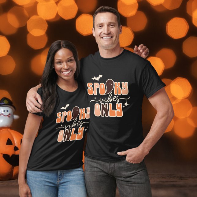 Endast Retro Groovy Halloween-taloky Vibes T Shirt (Skapare uppladdad)