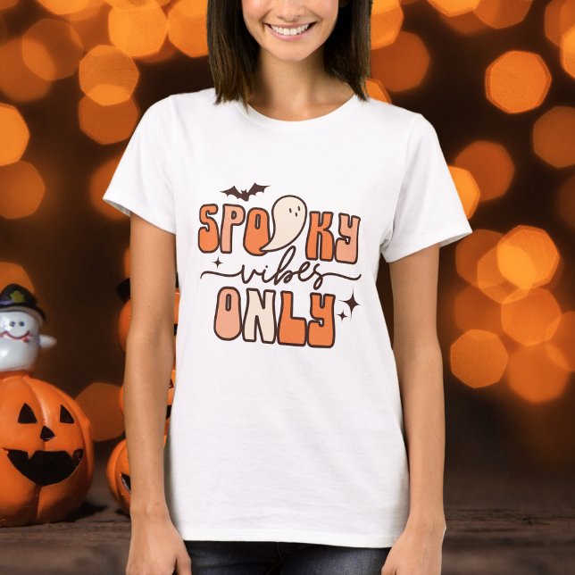 Endast Retro Groovy Halloween-taloky Vibes T Shirt (Skapare uppladdad)