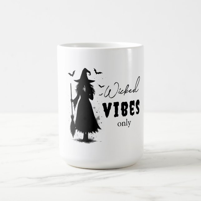 "Endast Wicked Vibes" - Halloween Black Witch - Kaffemugg (Center)