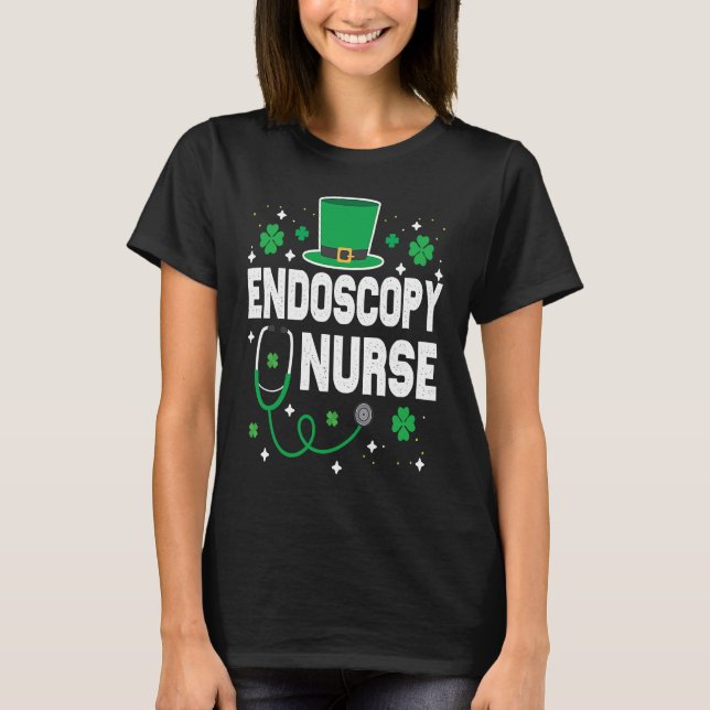 ENDOS Nurse St Patrick's Day Lucky Nurse Shamrock T Shirt (Framsida)