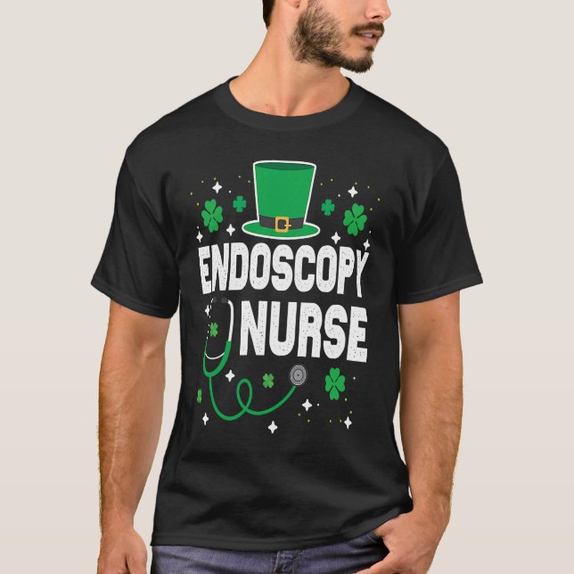 ENDOS Nurse St Patrick's Day Lucky Nurse Shamrock T Shirt (Framsida)