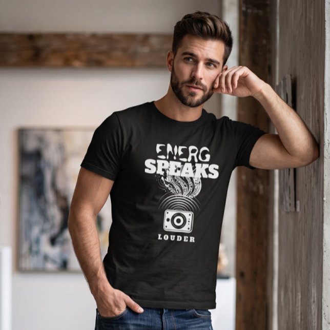 Energi Talar Högt Högtalare Grafisk Vit T Shirt (Skapare uppladdad)