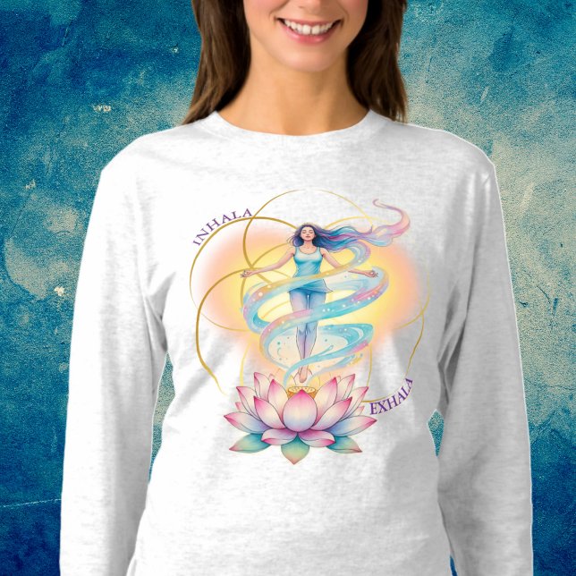 Energía Femenina renace en la flor del Loto T Shirt (Camiseta Kundalini Yoga, Inhala Exhala con intención en tus meditaciones, actividades diarias.
)