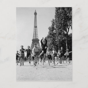 Enfants Champs de Mars Paris 1944 Robert Doisneau Vykort