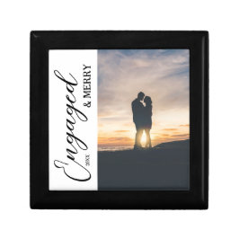 Engaged & Merry Couple Photo Minnesask