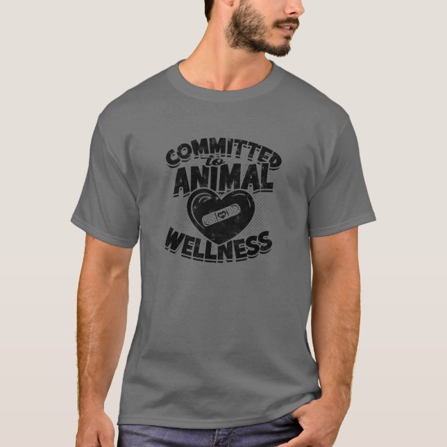Engagerad i djurens välbefinnande Veterinär T Shirt (Framsida)