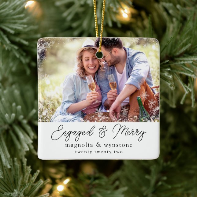 Engagerad Merry Photo Snowflake Keepsak Julgransprydnad Keramik (Träd)