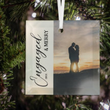 Engagerat och merry par Photo
