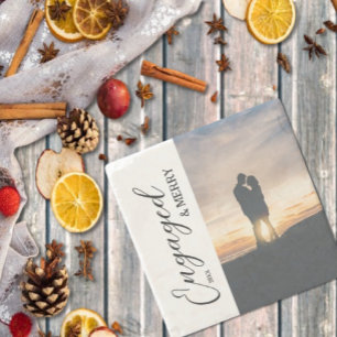 Engagerat och merry par Photo Stenunderlägg
