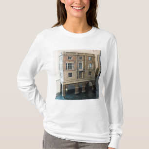 Engelska balustraded dockhus med balkongen t shirt