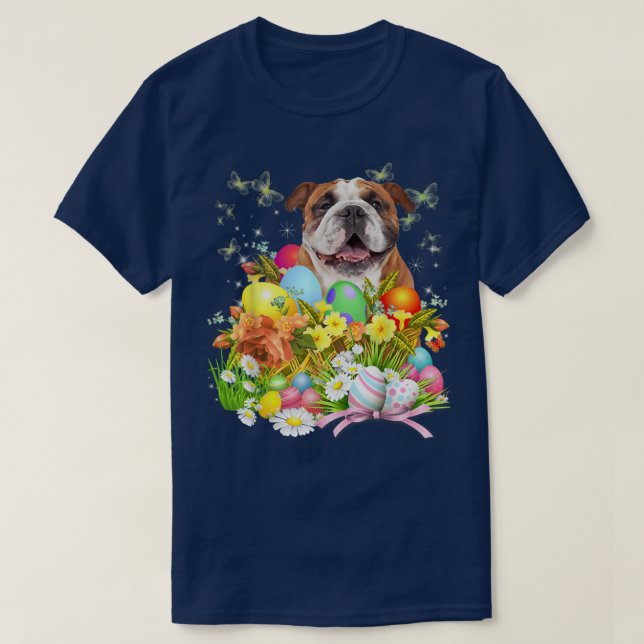 Engelska bulldog Bunny Hund med Påskägg Basket T Shirt (Design framsida)