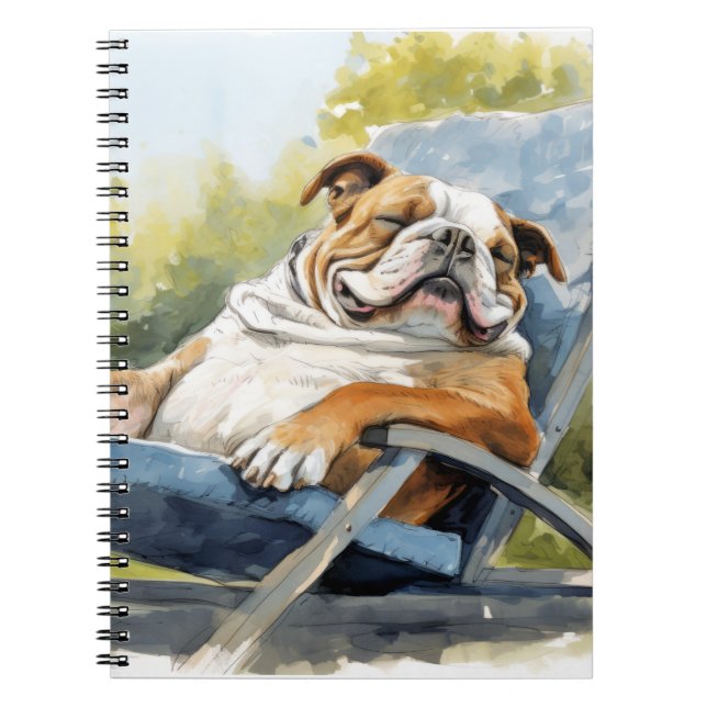 Engelska Bulldog Hund Relaxing in Garden Animal Ro Anteckningsbok (Framsidan)
