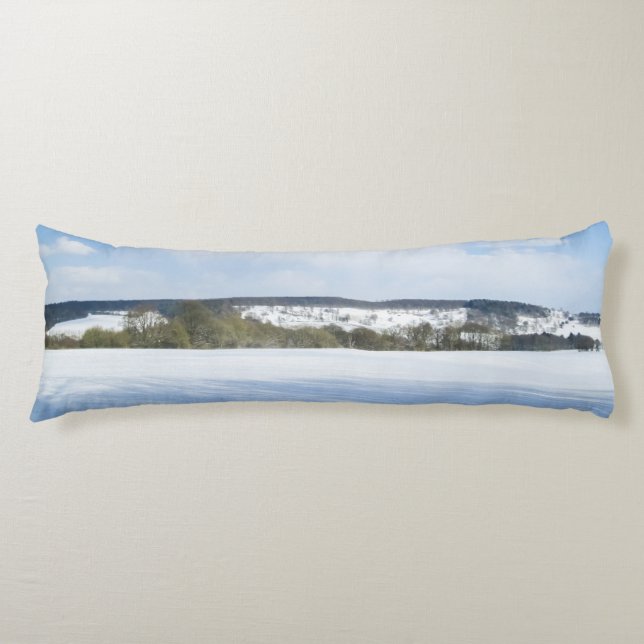 Engelska landskapssidan i vintertid - Personlig Kroppskudde (Framsidan)