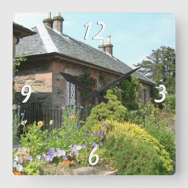 Engelskt Cottage II med blomsterträdgårdsfotografe Fyrkantig Klocka (Framsida)