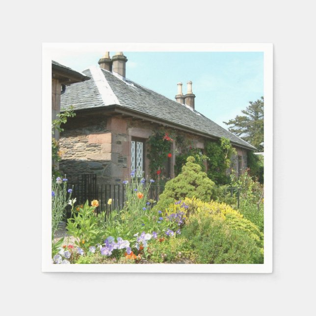 Engelskt Cottage II med blomsterträdgårdsfotografe Pappersservett (Framsidan)