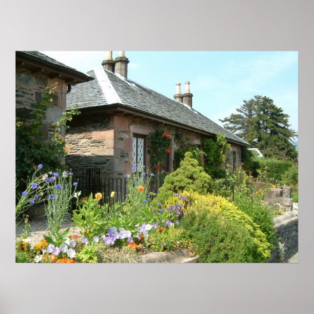 Engelskt Cottage II med blomsterträdgårdsfotografe Poster (Framsidan)