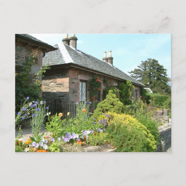 Engelskt Cottage II med blomsterträdgårdsfotografe Vykort (Framsida)