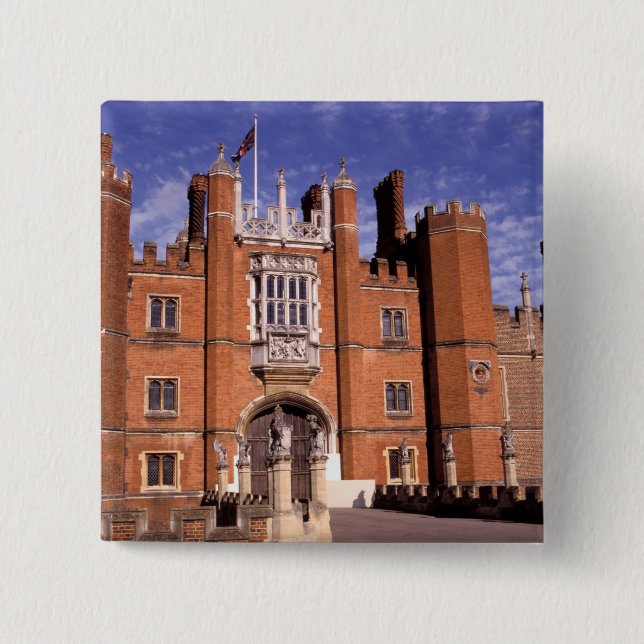England, Surrey, Hampton Court Palace. 3 Knapp (Framsida)