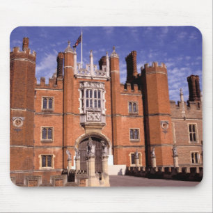 England, Surrey, Hampton Court Palace. 3 Musmatta