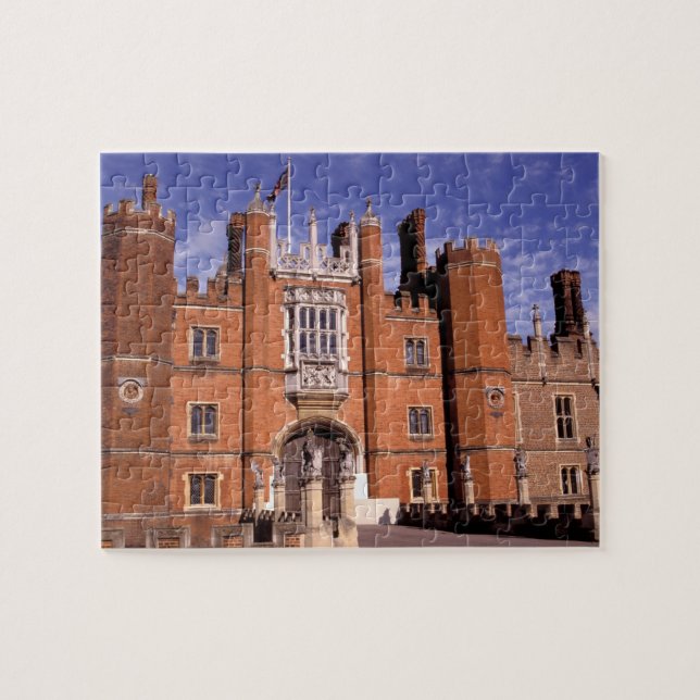 England, Surrey, Hampton Court Palace. 3 Pussel (Horisontell)