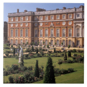 England, Surrey, Hampton Court Palace. Kakelplatta