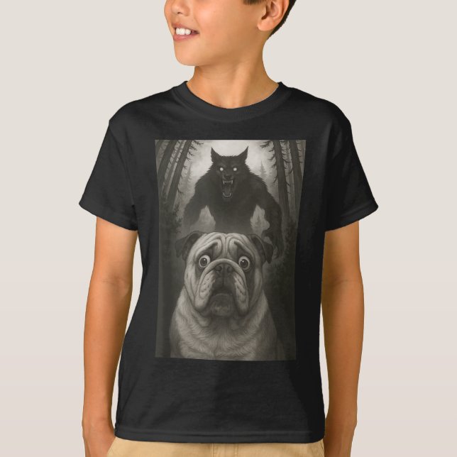 English Bulldog Selfie With Werewolf Funny  T Shirt (Framsida)