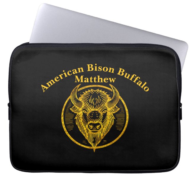 Engraved Bison Buffalo Head in Circular Design Laptop Fodral (Framsidan)