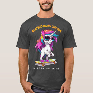 ENHÖRNING FÖR SKATEBOARD T SHIRT