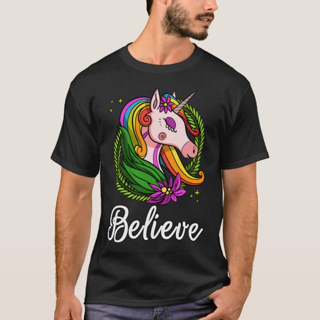 Enhörning Tro Magisk Regnbåge T Shirt (Framsida)