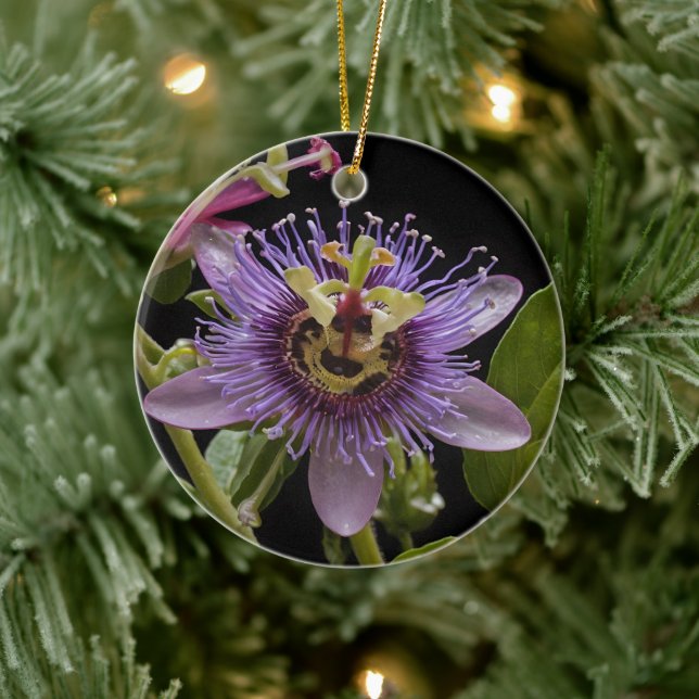 Enigmatisk skönhet: den Lila passionens blomma Julgransprydnad Keramik (Träd)