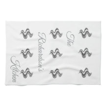 Enkel anpassad familjenamn svart & vitt