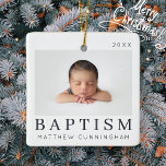 Enkel Anpassningsbar för modern Chic - Baptism Bab Julgransprydnad Keramik<br><div class="desc">Design består av modern chic-typografi med sans serif- och serif-teckensnitt. Lägg till en anpassningsbar med baby och år.</div>