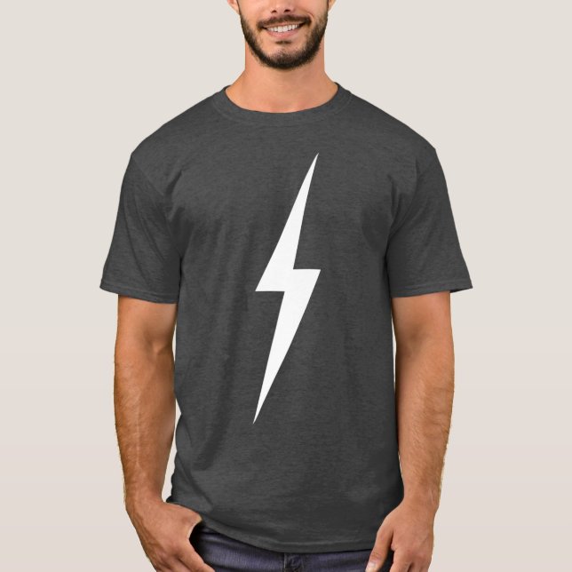 Enkel blixt i vitt t shirt (Framsida)