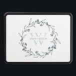 Enkel Blommigt av Elegant Laurel utandningsmonogra Dragkroksskydd<br><div class="desc">Om du behöver ytterligare anpassningar kan du kontakta mig på yellowfebstudio@gmail.com.</div>
