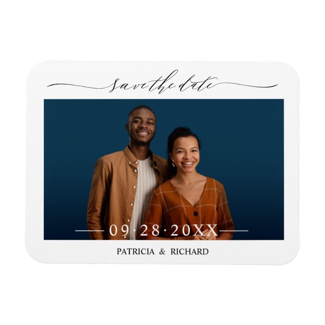 Enkel Chic Script Bröllop Spara Datum Foto Magnet (Horisontell)