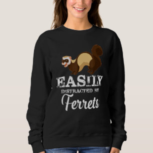 Enkel distraherad av illrar från djur av sällskaps t shirt