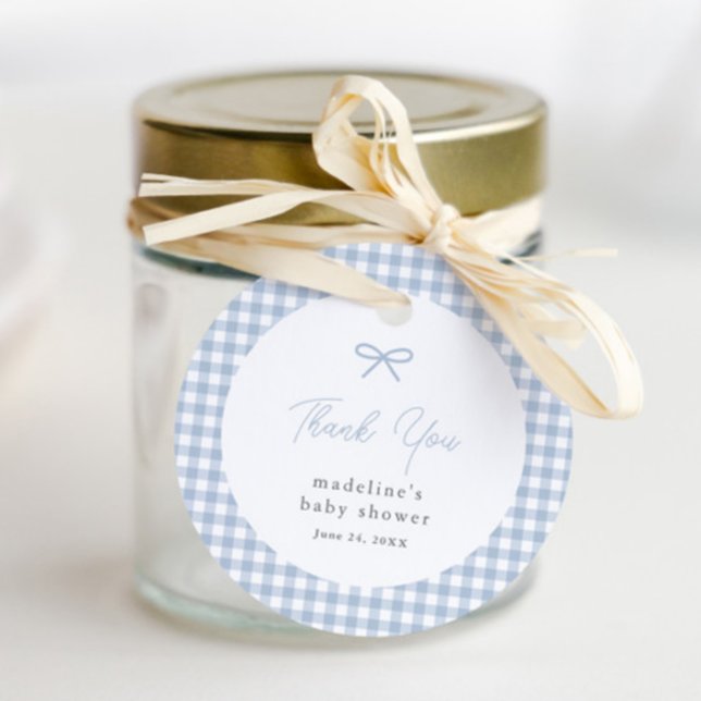 Enkel Dusty Blue Gingham Boys Baby Shower Favor Gåvor Etiketter (Dusty blue bow gingham boys baby shower favor tags.)