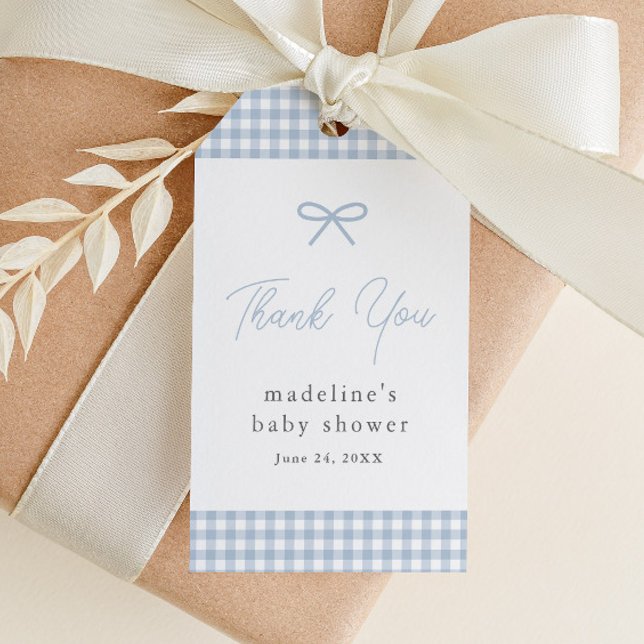 Enkel Dusty Blue Gingham Boys Baby Shower Favor Presentetikett (Dusty blue bow gingham boys baby shower favor tags.)