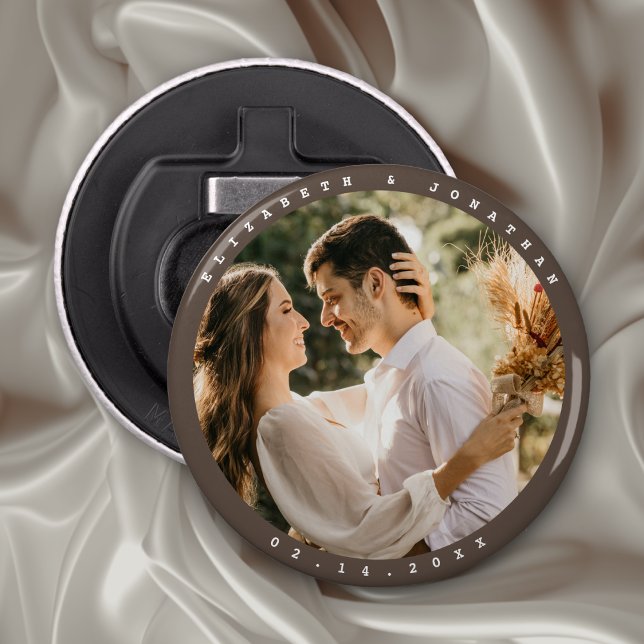 Enkel Elegant Beige Brown Photo Wedding Favor Flasköppnare (Skapare uppladdad)