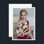 Enkel Elegant Foto Bat mitzvah födelsedag Tack Kort<br><div class="desc">Ett kort med enkel Elegant Foto Bat mitzvah födelsedagstack.. med eleganten Tack i det vita kalligrafiskriptet på framsidan med personligen på baksidan. Anpassa genom att redigera texten i textrutorna. Designad av ©Evco Studio www.zazzle.com/store/evcostudio</div>