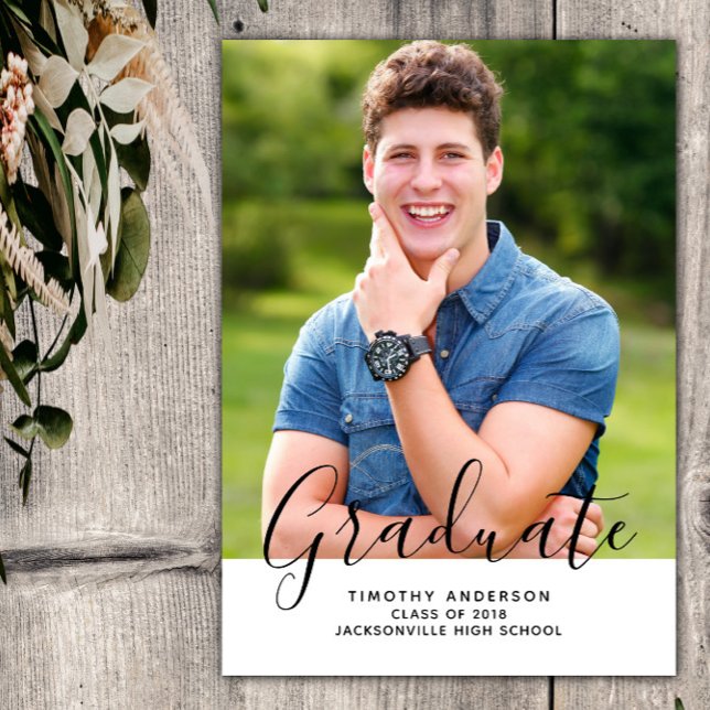Enkel Elegant Foto Studenten Lodrät | Vit Inbjudningar (White Simple Elegant Photo Graduation Vertical Announcement)