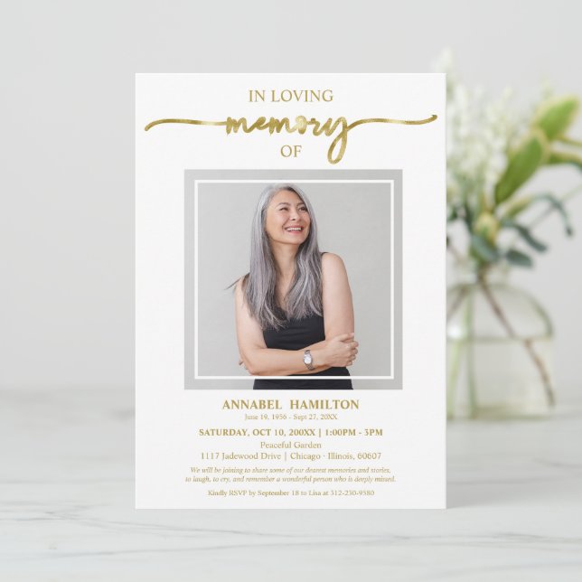 Enkel Elegant i Loving Memory Funeral Photo Inbjudningar (Stående Fram)