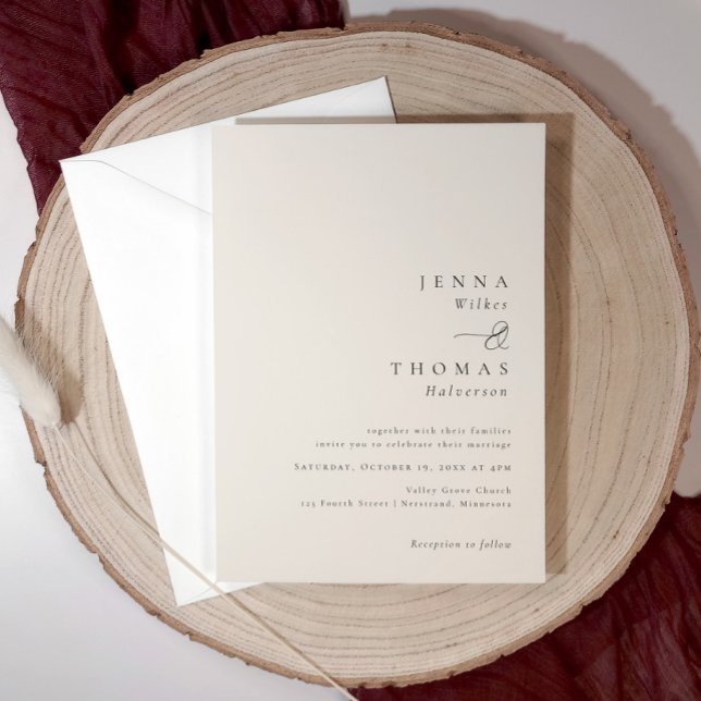 Enkel Elegant Minimal Beige Bröllop Inbjudningar (Elegant beige wedding invitation with minimalist layout and modern script details.)