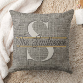 Enkel Elegant Modern Rustic Guld Monogram och Namn Kudde